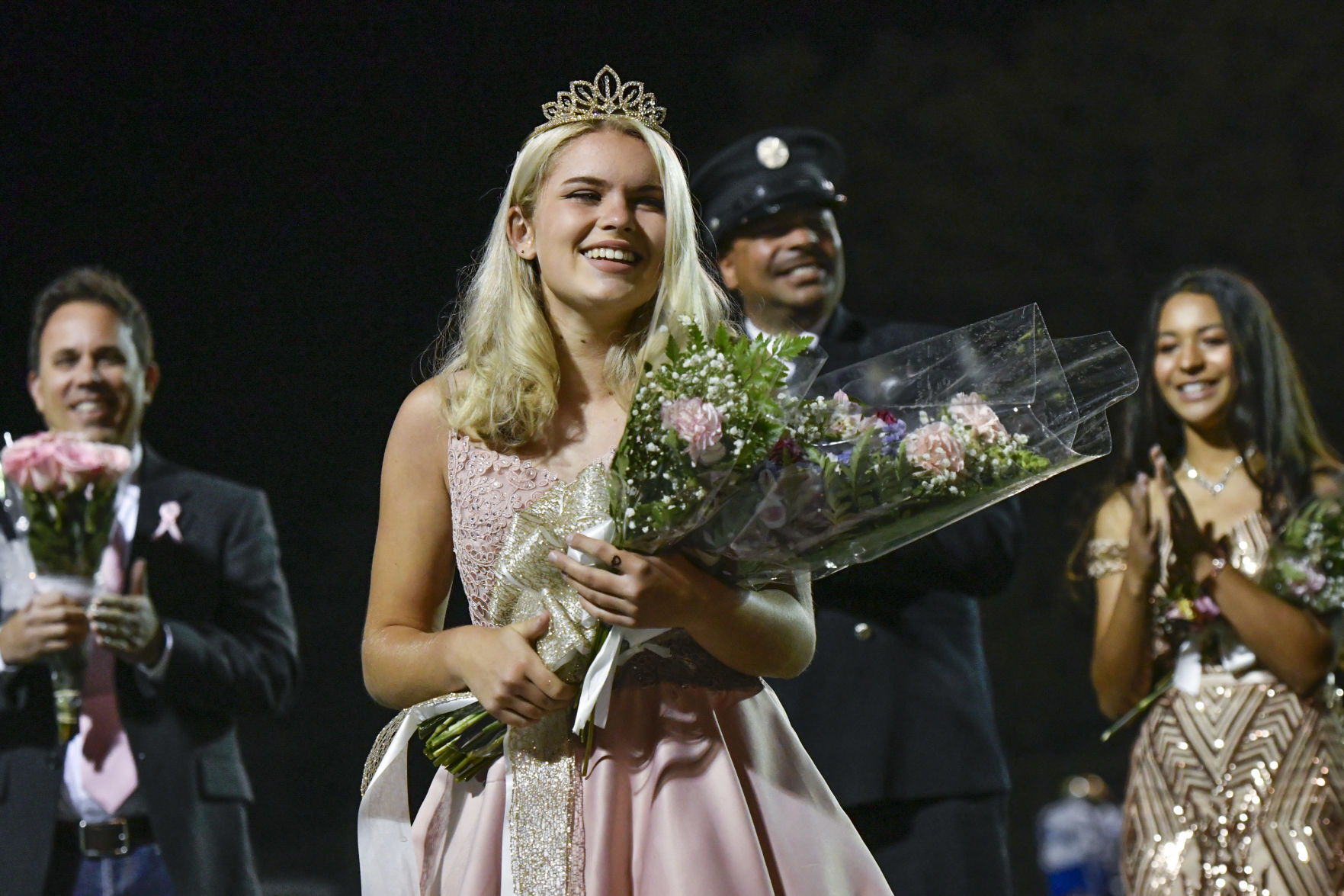 101521 Cabrillo homecoming 19.JPG